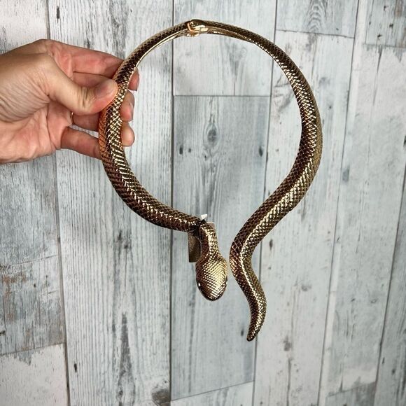 Natasha snake necklace - Picture 8 of 8